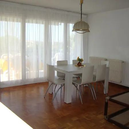 Reus Mediterrani Апартаменты *